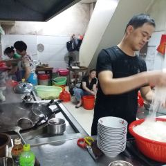 林依嫩名牌猪血化(富商世家店) User Photo