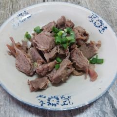 林依嫩名牌猪血化(富商世家店) User Photo