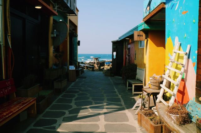 BOMNAL CAFE