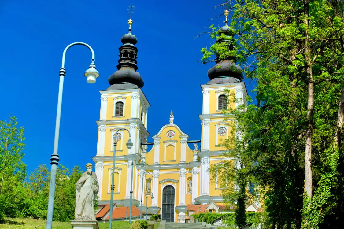Hotels near Mariatrost Basilica