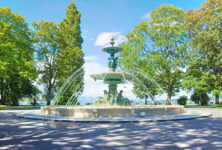 Hotels near English Garden