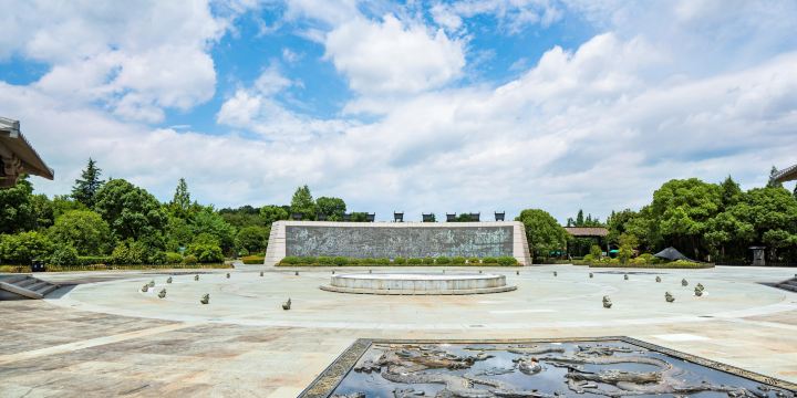 Dayu Mausoleum