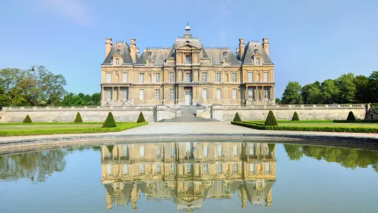 Maisons-Laffitte Castle