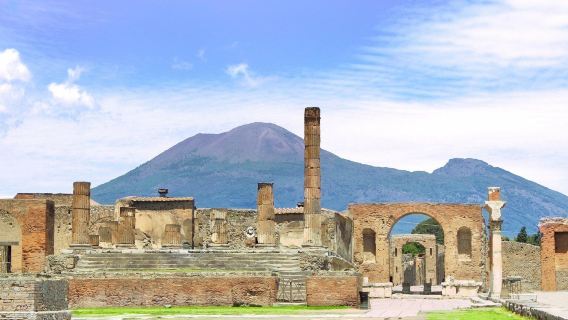 Italy Naples Pompeii 1-day tour [partial hotel pickup + skip-the-line + English guide