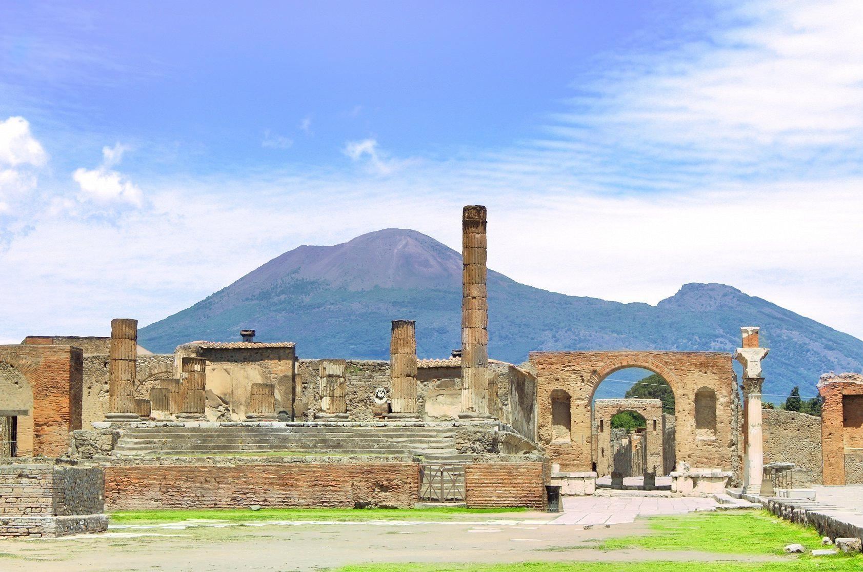 Italy Naples Pompeii 1-day tour [partial hotel pickup + skip-the-line + English guide