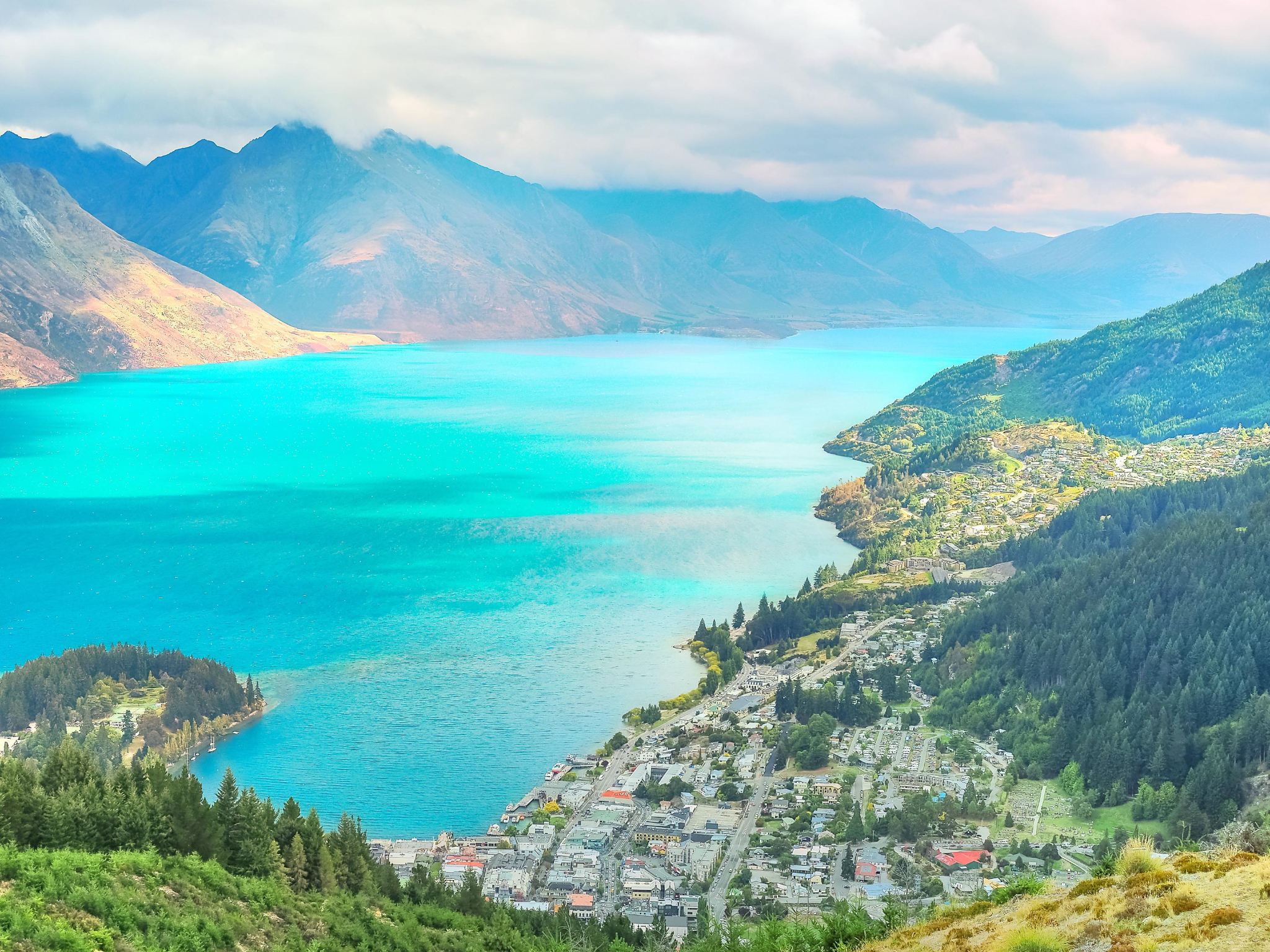 皇后鎮來回克萊德小鎮+瓦納卡一日遊【獨立小團包車+中文團】