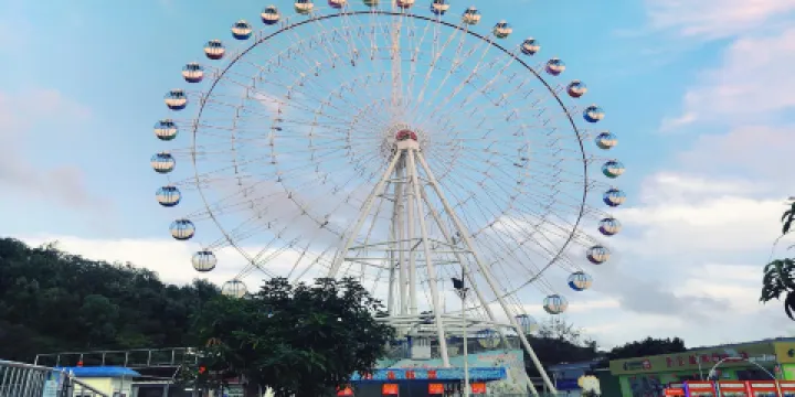 沙扒灣奇樂摩天輪