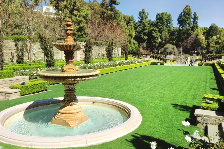 Greystone Mansion & Gardens: The Doheny Estate