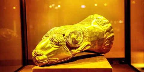 禮薩·阿巴斯博物館