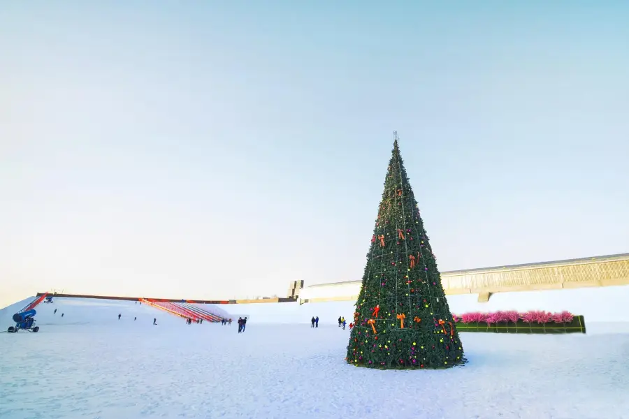 Liuling Tianyuan Xiaozhen Ski Field