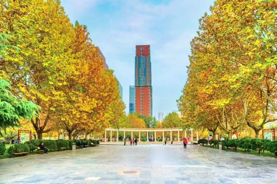 Hotels near Shimen Park (West Gate)