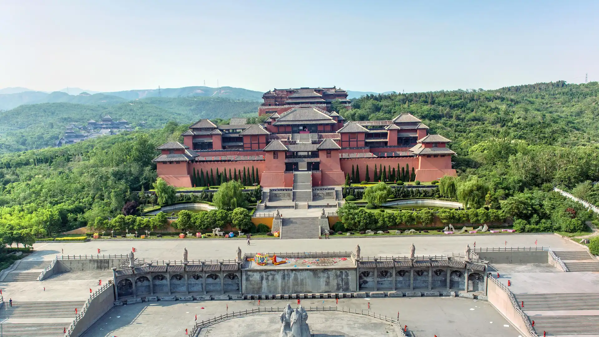Hotels near Jiaozuo Movie Town