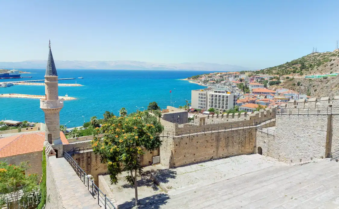 Các khách sạn gần Cesme Castle