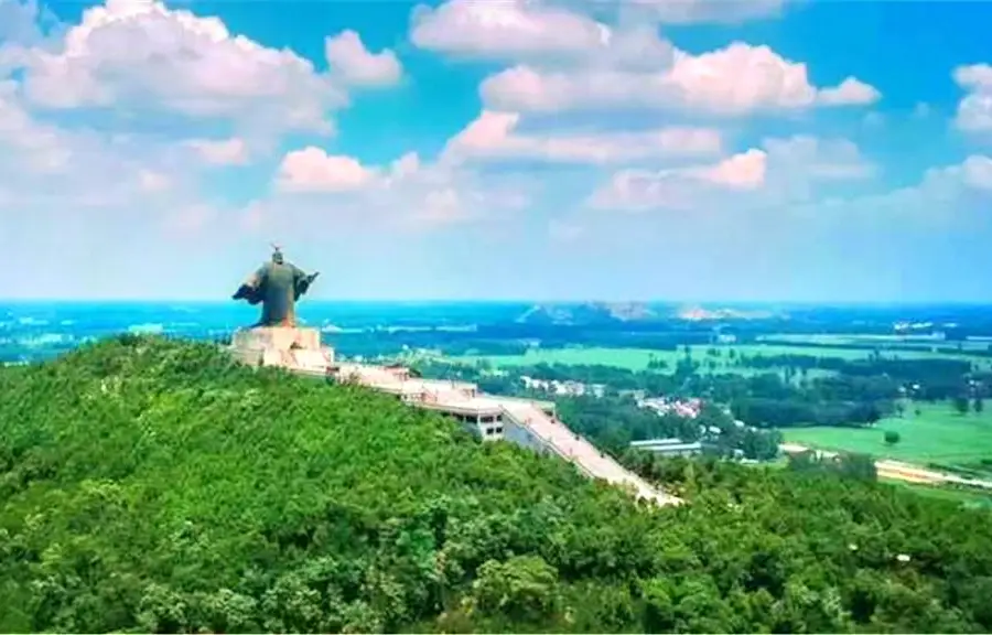 芒碭山大漢雄風景区