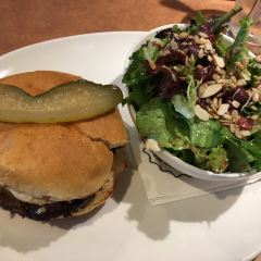 White Spot Ackroyd 여행 사진