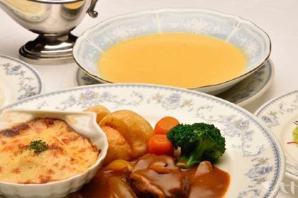 五島軒本店 レストラン雪河亭