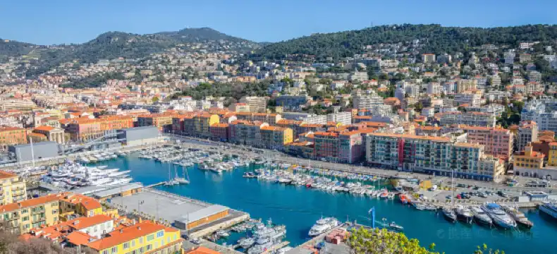 โรงแรมโมกซี่ในนีซ