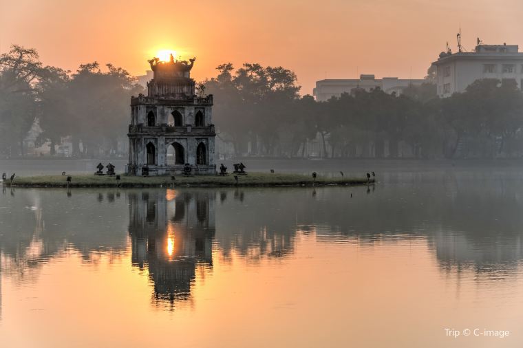 Haon Kiem Lake