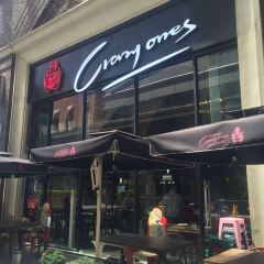 CRAZYONES ảnh của người dùng