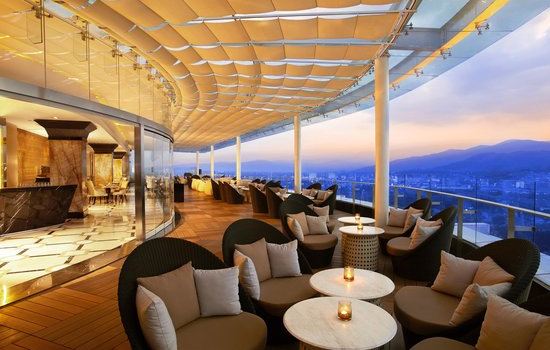 The 18th Restaurant and Lounge