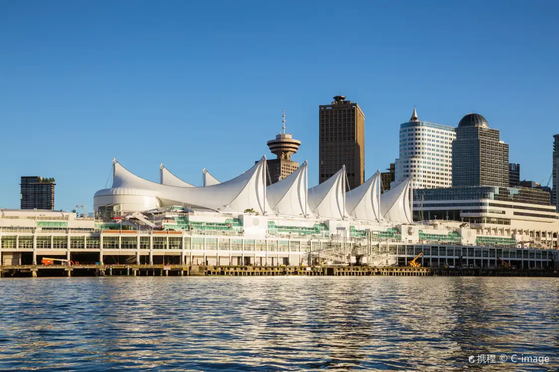 Hotels near Canada Place