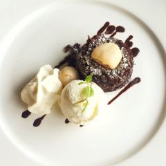 Italics Restaurant User Photo