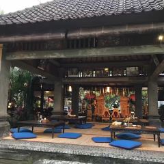 Bebek Tepi Sawah張用戶圖片