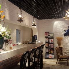 MOOSE RESTAURANT & BAR User Photo