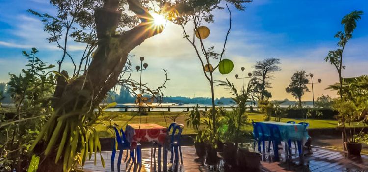Baitoey Seafood Restaurant