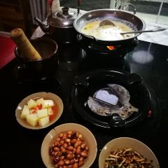 Weiweiyaza User Photo