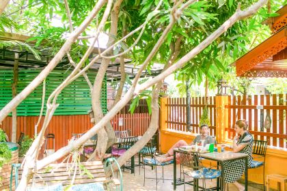 Blue Diamond The Breakfast Club Cm