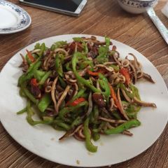 Yihaiyujiashifu·penglaibenbangcai User Photo