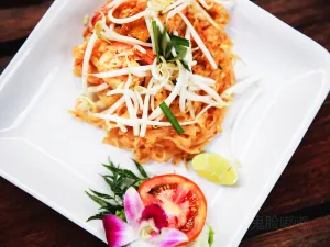 May & Zin Restaurant