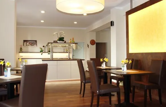 格爾登庫格爾老城酒店