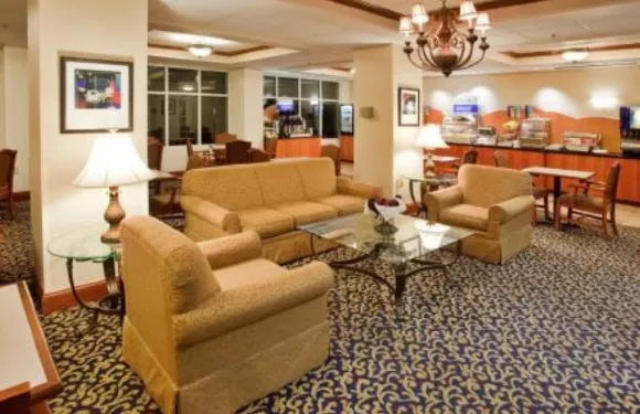 沃爾特伯勒I-95洲際智選假日套房酒店