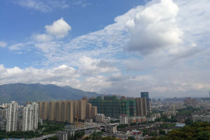 Nayijia (wusibeitaiheguangchang)