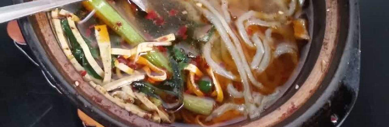 罐罐香过桥米线(鲜椒鸡米饭店)