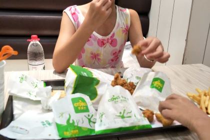 华莱士·全鸡汉堡(白果店)