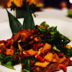LUBANZHANG BRAISED SEA CUCUMBER WITH SCALLION User Photo