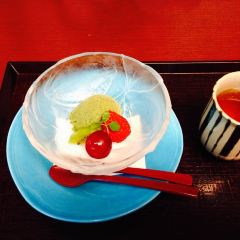 Youraku User Photo