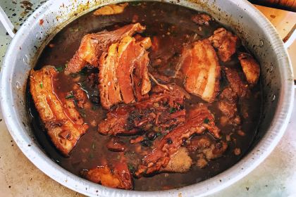 Lao Ye Braised Pork with Steamed Glutinous Rice