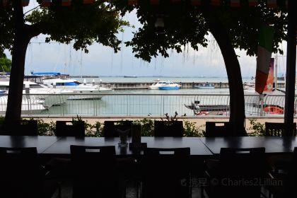 Healy Mac's Irish Bar & Restaurant