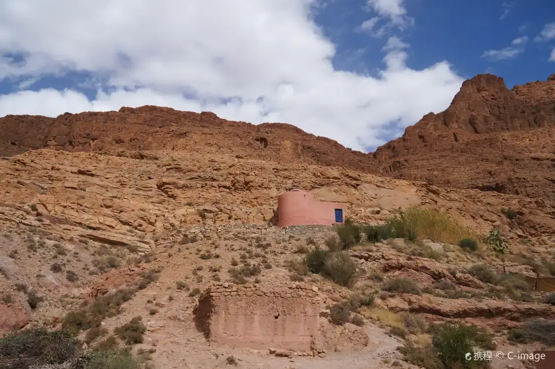 Hotels near مضيق تودغا