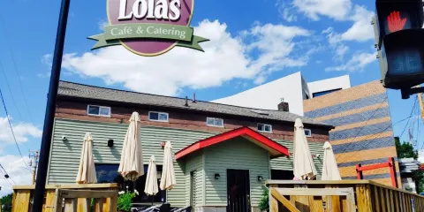 Lola's Cafe