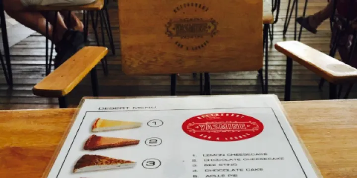 Yasmine Cafe & Restaurant