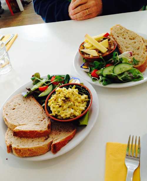 Café Blossom - Breakfast - Lunch - High Tea & picknick
