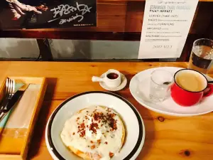 Cafe Happy Tree