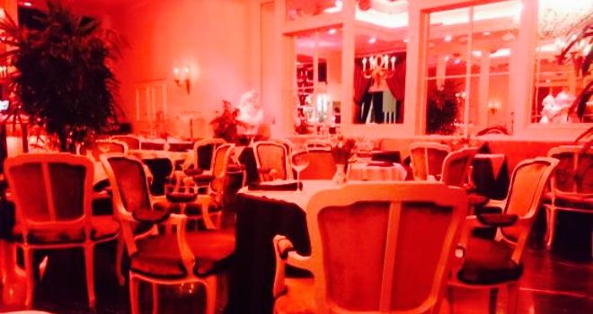 SUITE Restaurant & Lounge