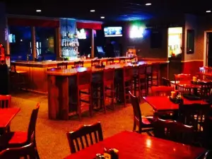 19th Hole Sports Bar & Grille