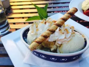 Dalou's Bistro